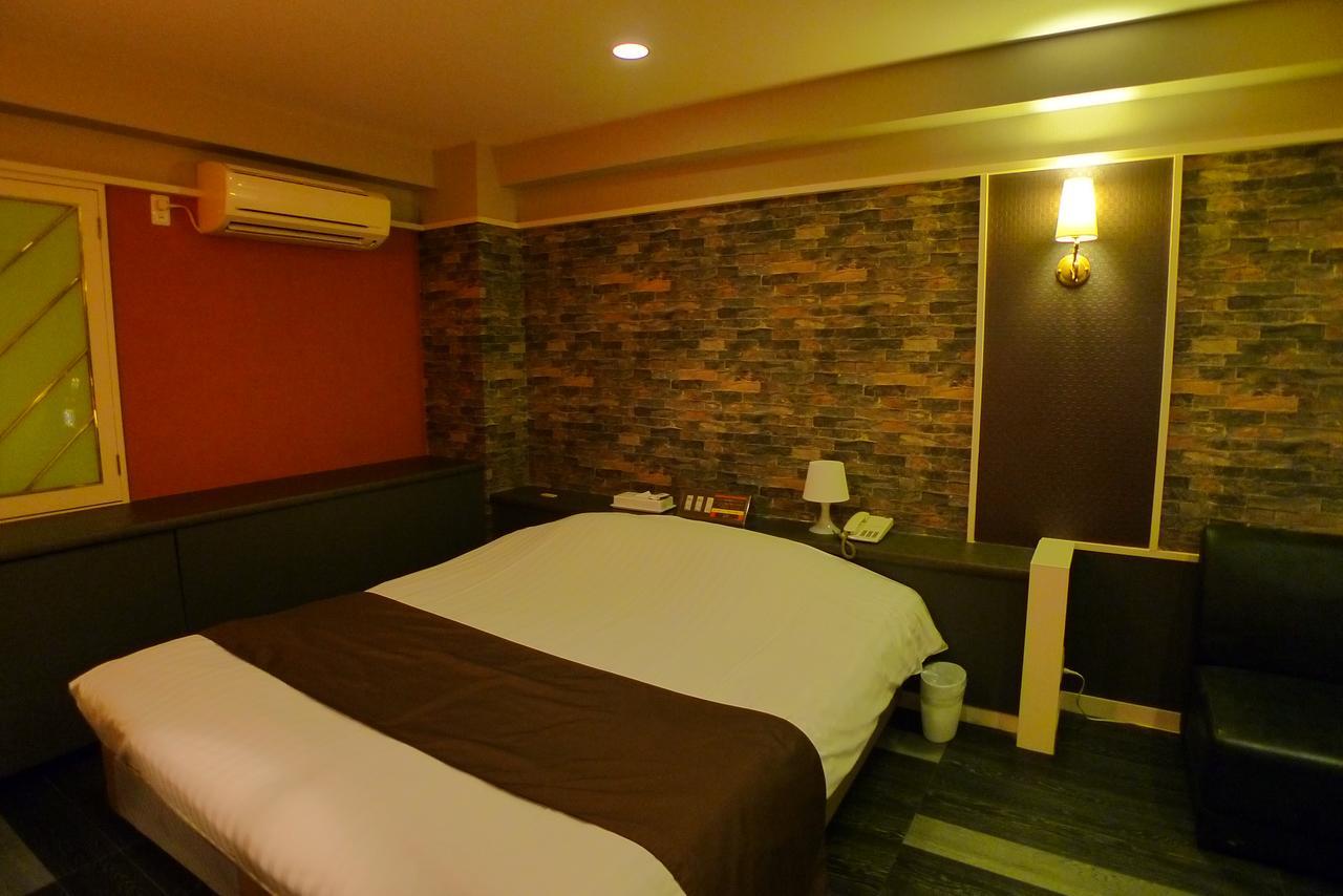 Hotel Golf III Atsugi (Adults Only) Екстериор снимка
