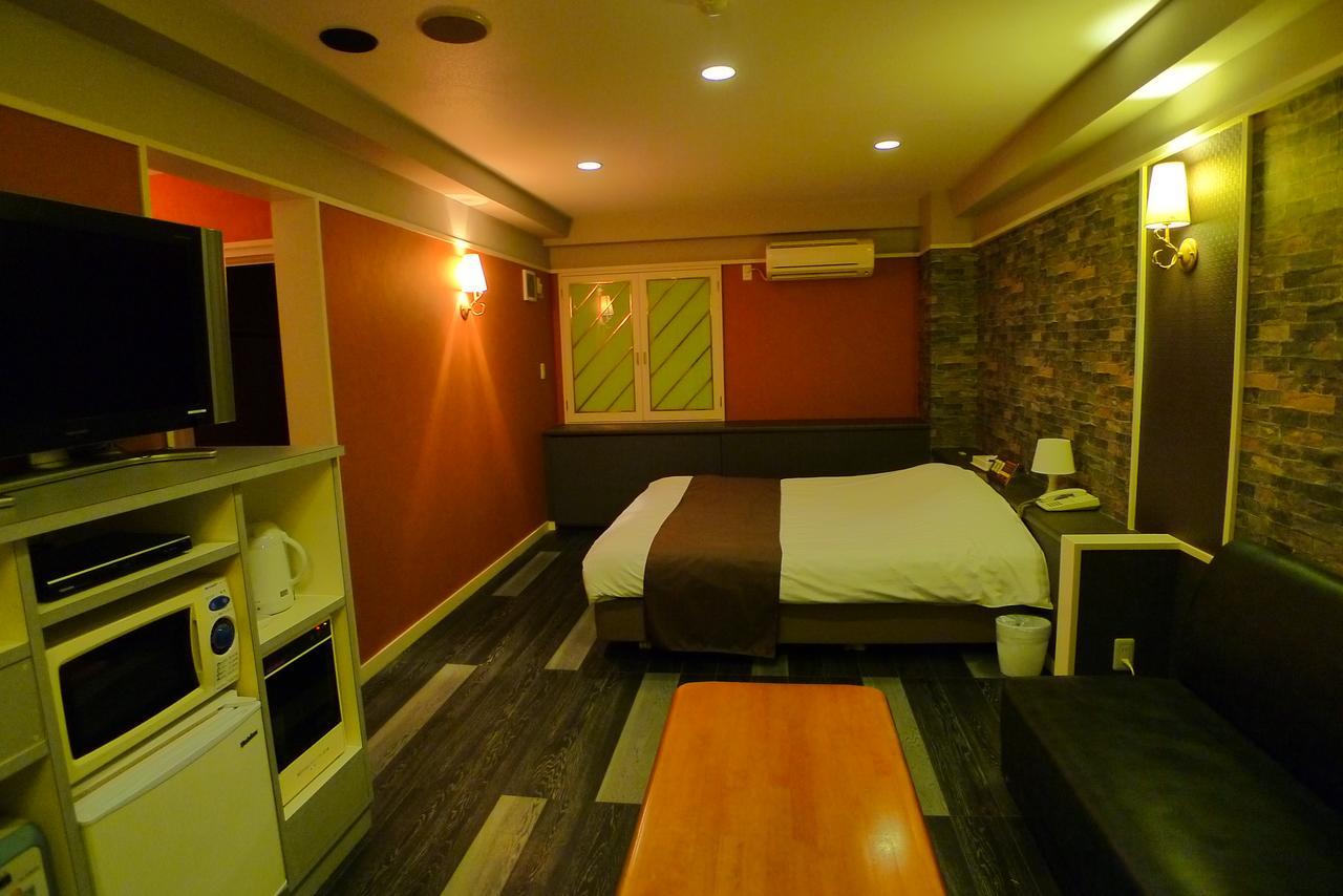 Hotel Golf III Atsugi (Adults Only) Екстериор снимка