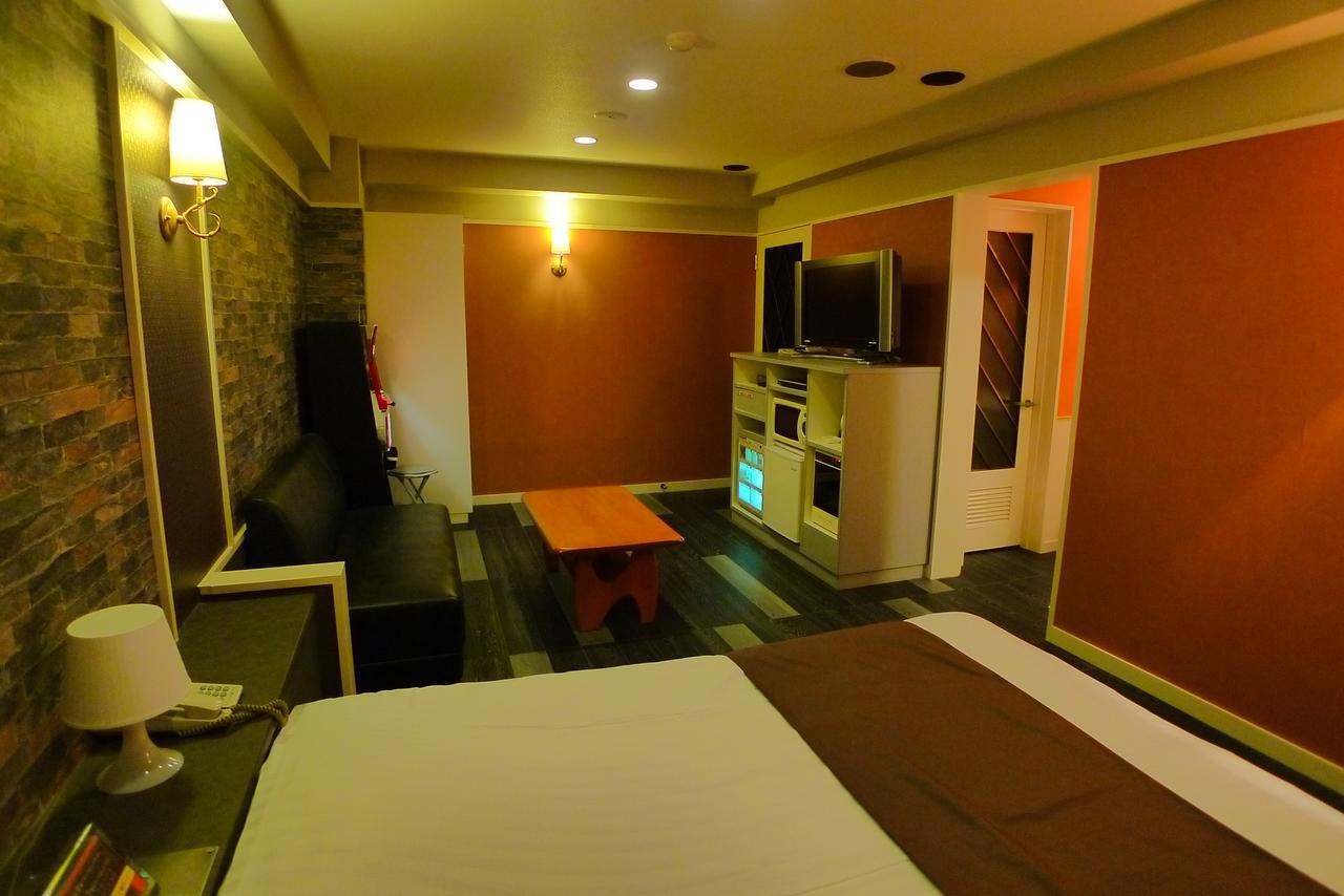 Hotel Golf III Atsugi (Adults Only) Екстериор снимка